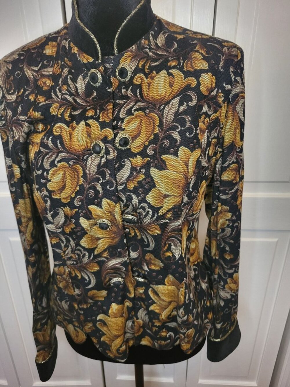 Jessica Howard Petite Vtg 80s Black Gold Floral Fitted Jacket 10P Whimsygoth